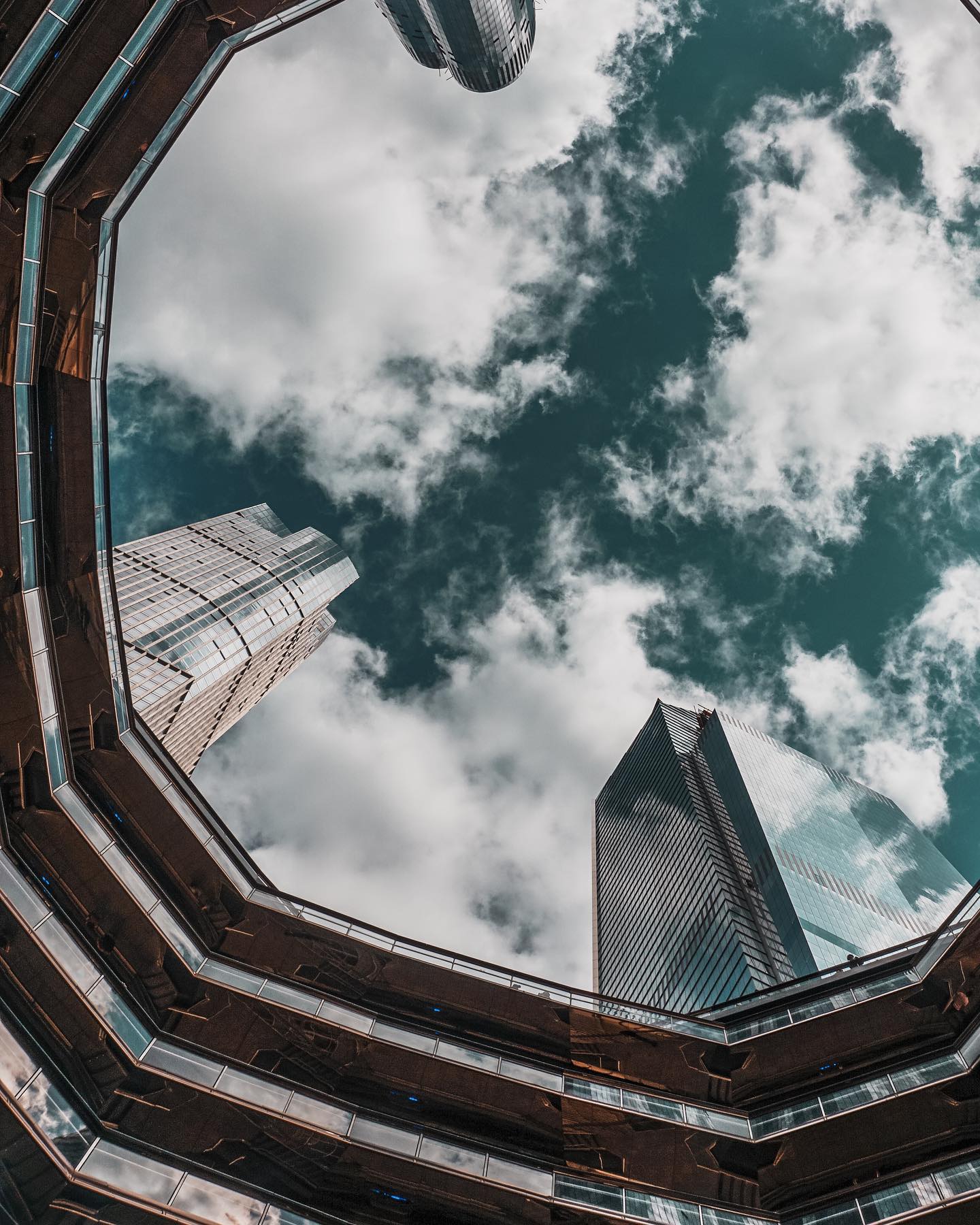 New York
.
#newyork #thevessel #photography #photooftheday #nyc #photoshoot #landscape #sky #landscapephotography #landscapelovers #skyphotography #bestview #view #fyp #fy #caen #caenlamer
