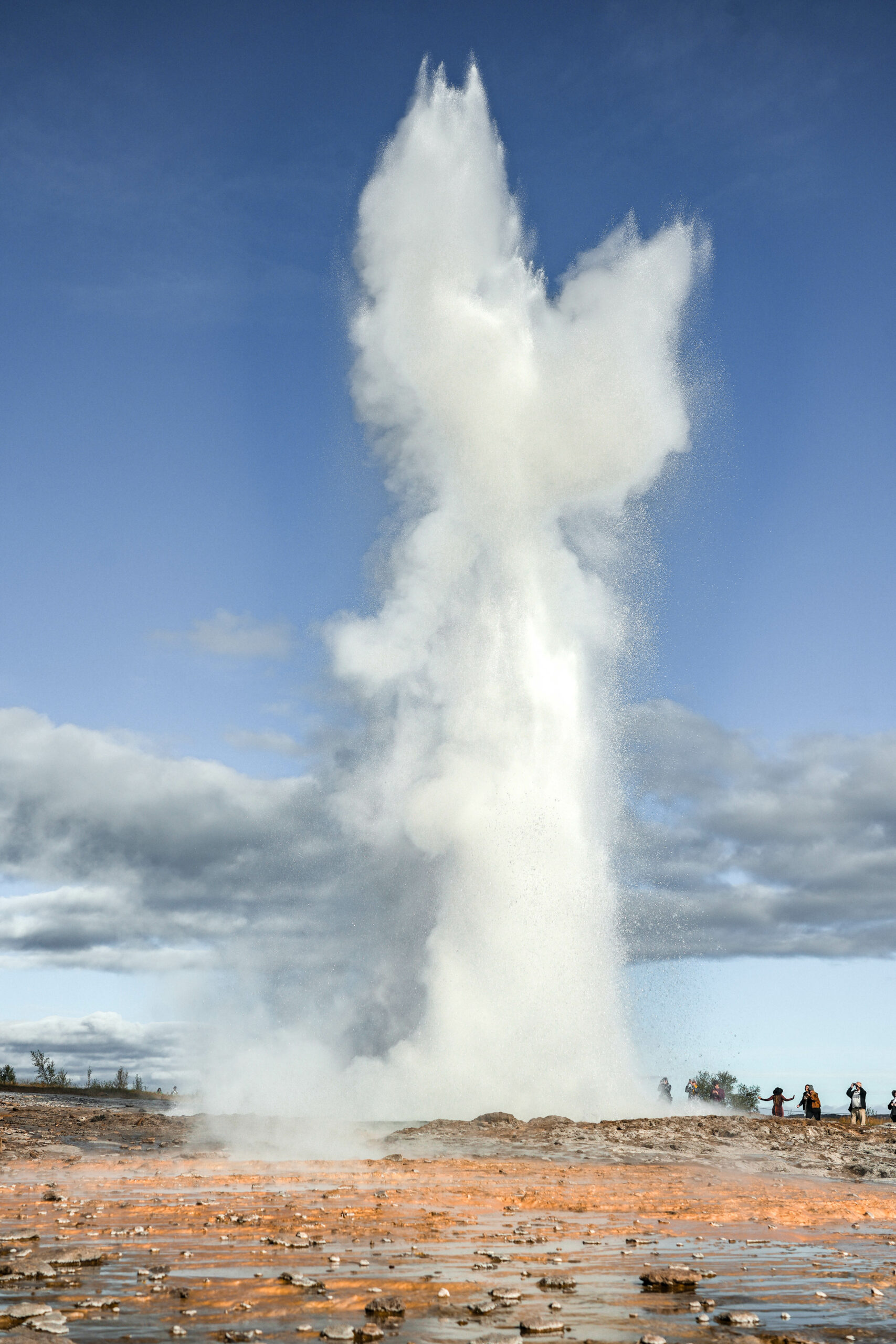 geyser Islande qui jaillit